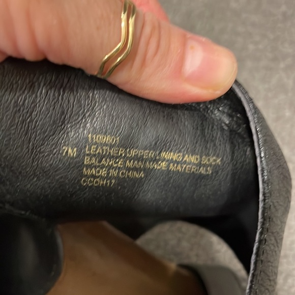 Sofft leather strappy heels - Picture 9 of 10